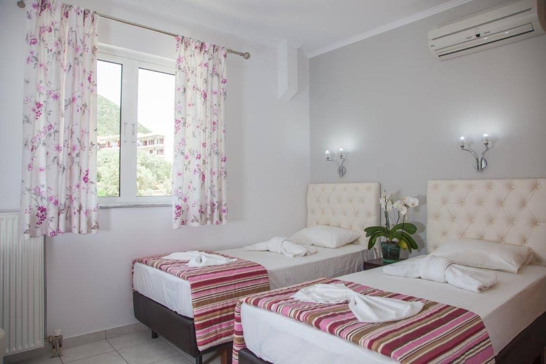 Dimosthenis Apartments Nydri (Lefkada) Buitenkant foto