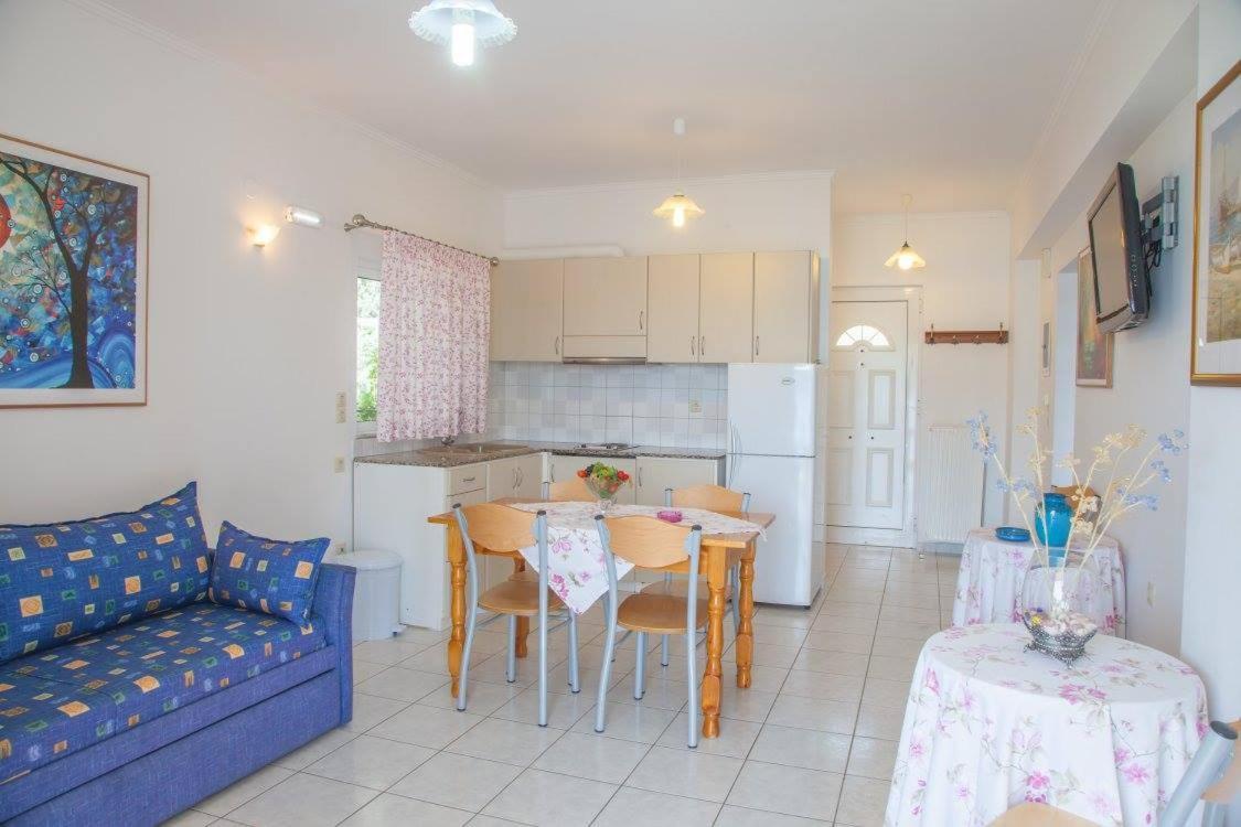 Dimosthenis Apartments Nydri (Lefkada) Buitenkant foto